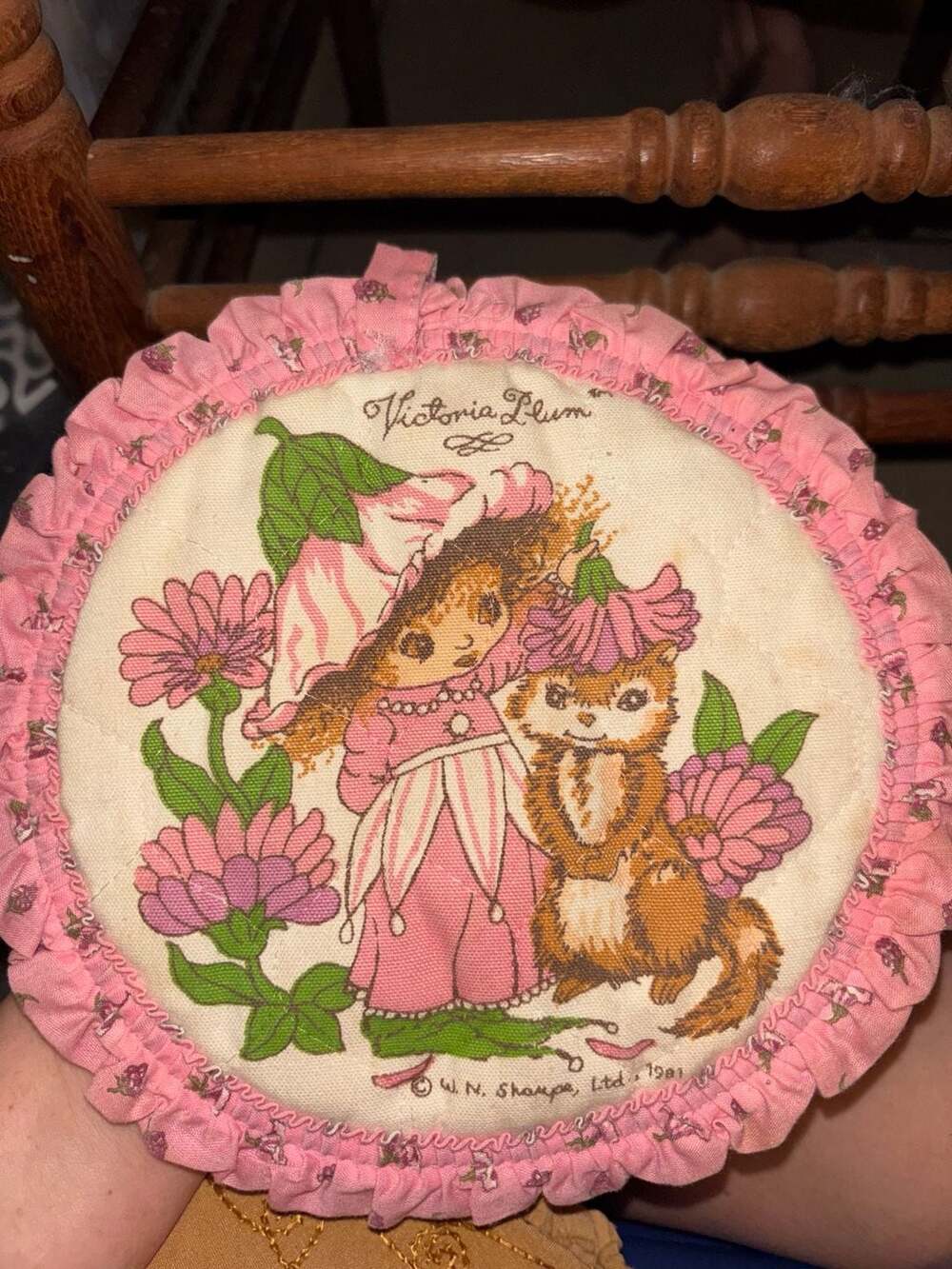 Vintage 1981 Victoria Plum Quilted Round Pot Holder W. N. Sharpe Ltd